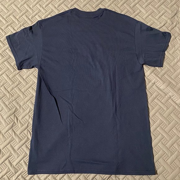 University of Pennsylvania T-Shirt - Picture 2 of 4